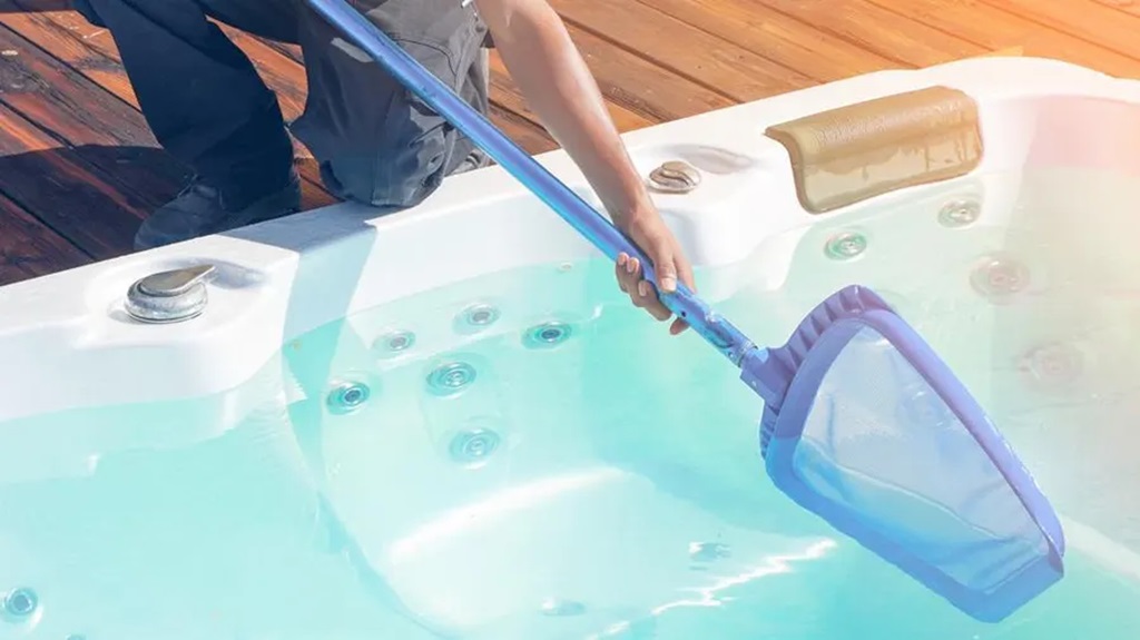 Refilling Your Freshly Clean Hot Tub